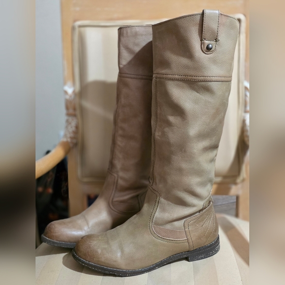 OTBT Shoes - OTBT OFF THE BEATEN TRACK LADIES BOOTS SIZE 9.5